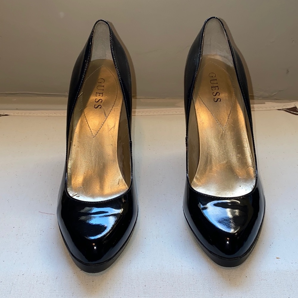 Guess Black Patten Leather Pumps